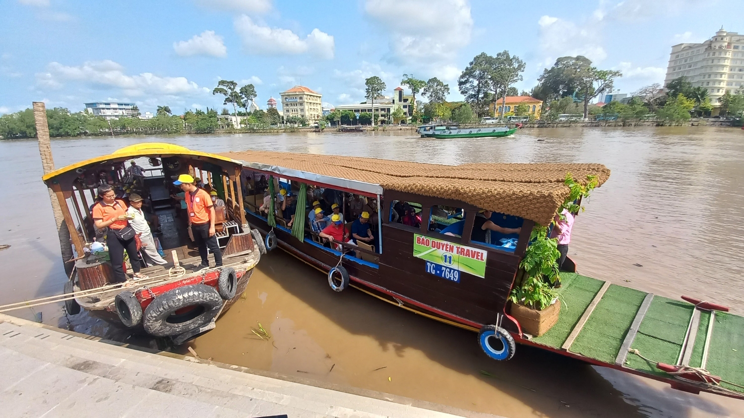 Dẫn Nàng Đi Du Lịch Ở Đâu Là Đẹp Nhất Dịp Lễ 8/3