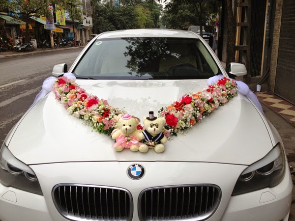 cho thue xe cuoi BMW 320i