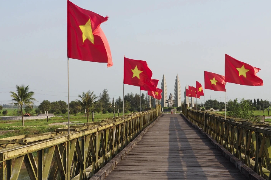 Du Lịch Di Tích Lịch Sử Việt Nam: Sức Hút Không Thể Chối Từ Từ Những Chiến Trường Xưa