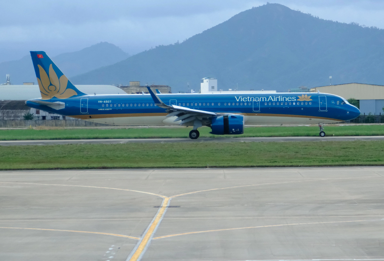 Hàng không cắt giảm chuyến bay nội địa do thiếu nhiên liệu